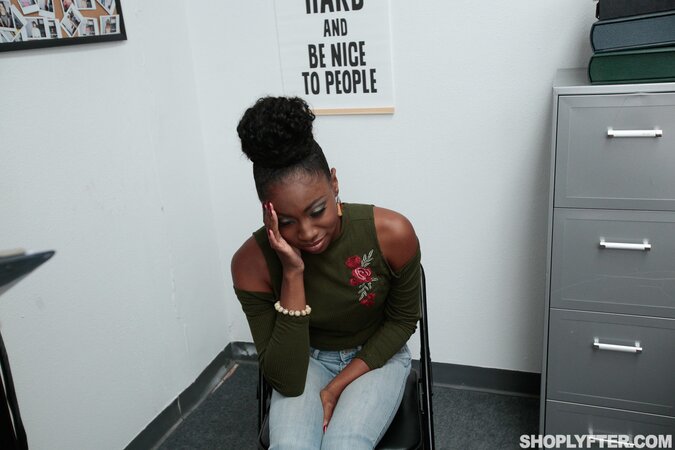 Amari Anne gets fucked by Jack Vegas as punishment for shoplifting