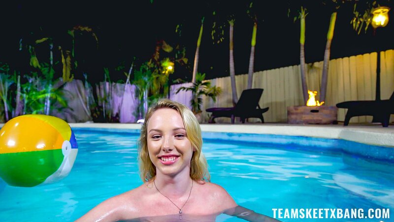 Petite Dixie Lynn gets rammed by Leo Valentino and Sean Lawless by poolside