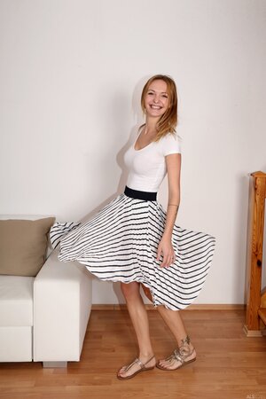 Belle Claire flaunts her juicy tits and hot pussy