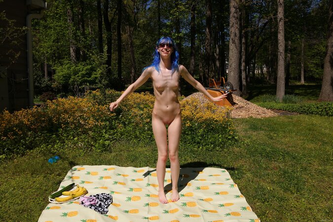 Aubrey Ansel shows off her shaved pussy in ALS Scan pics