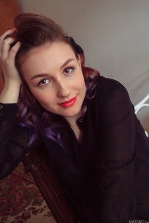 Hot European starlet Isabele shows her tits in these XXX pics