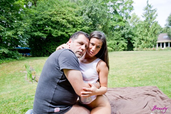 Teen girl and her old lover are screwing hard on a blanket