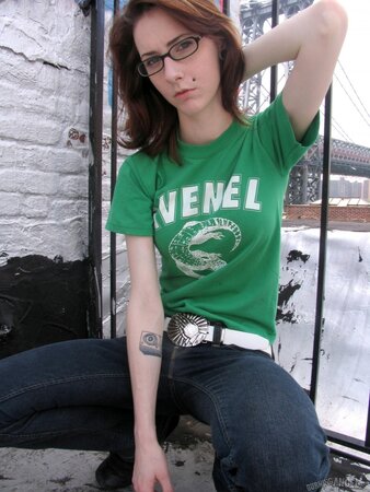 Nerdy girl with small boobs and glasses looks adorable nude