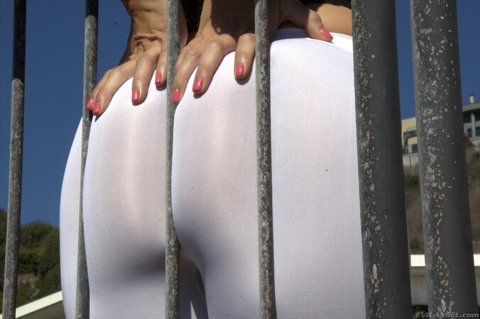 Sexy MILF Chanel Preston takes a break from the yoga practice