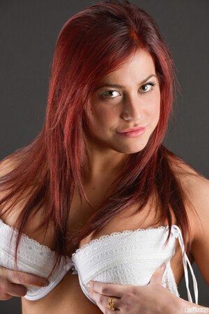 Models Heidi Van Horny and Shana Lane posing for the camera