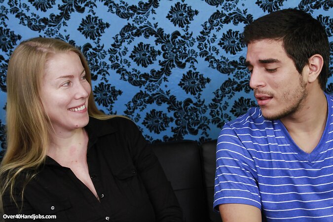 Desiree De Luca gives a handjob on a big cock after being tricked