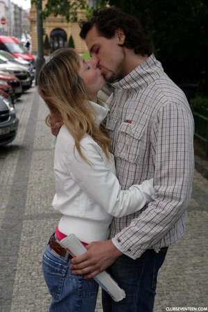 European hottieMandy Q receives a massage before fucking