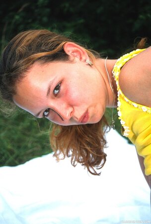 European girl with natural boobs going for a sexy picnic