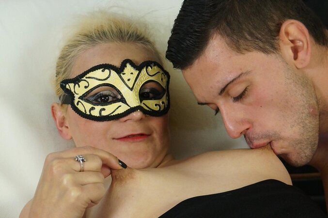 Italian woman in a mask fucked by young dude after oral foreplay