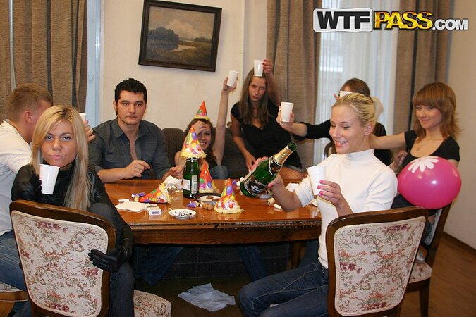 Anett, Wiska, Alexa May, Lusya Sili and Shantel Feya enjoy drunk group sex