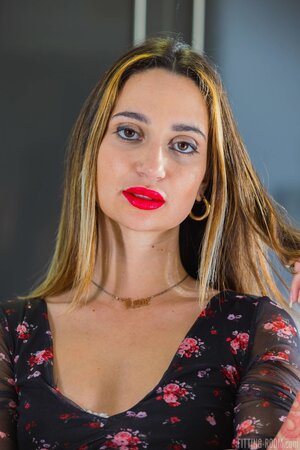 Teen solo girl Goldie Locks has fun with red lips and finger fucking in a bathroom