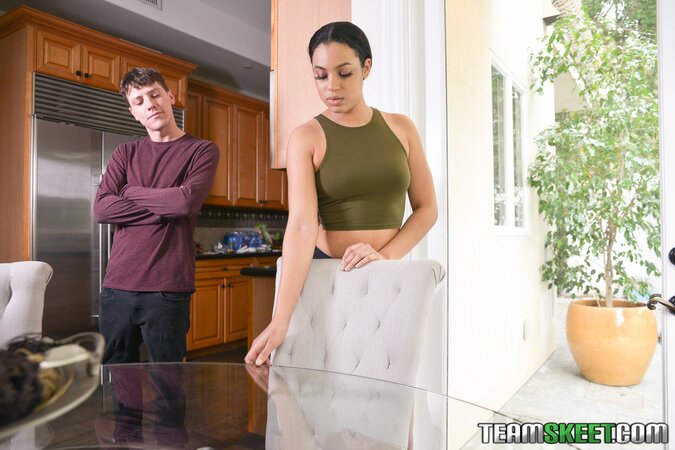 Amethyst Banks wants this dude to put his BWC inside her