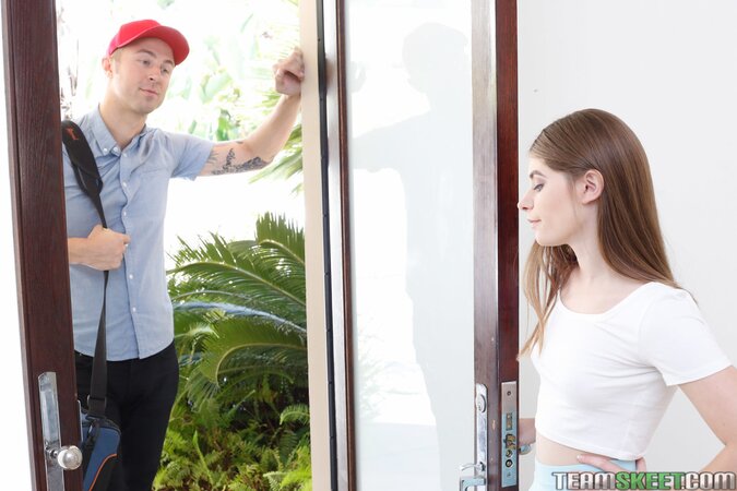 Pretty when she struggles with his size... Alice March looks HOT