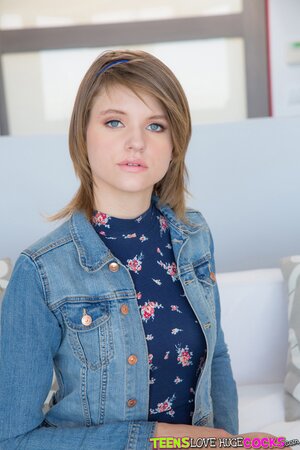 Sexy thighs teen shows her innocent face before hard banging