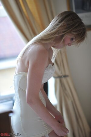 An amazing experience with a bunch of horny half naked girls