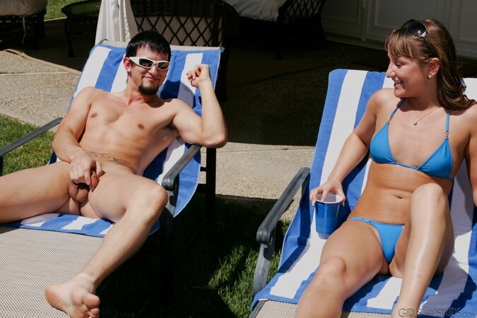 Guy stays horny as he prepares to fuck this blonde's hole