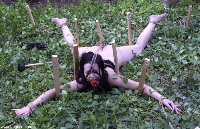 Paige Richards gets tied up and spread naked in the backyard