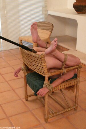 Knots with subby girls that don't get cocks to brush their lips