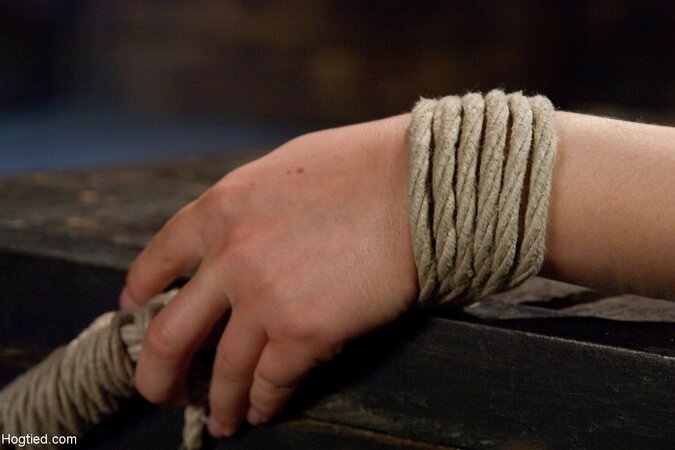 Jessie Cox appreciates fingering and hard banging as well