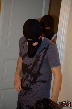 Robbed blonde wants double vaginal, stretched beyond belief