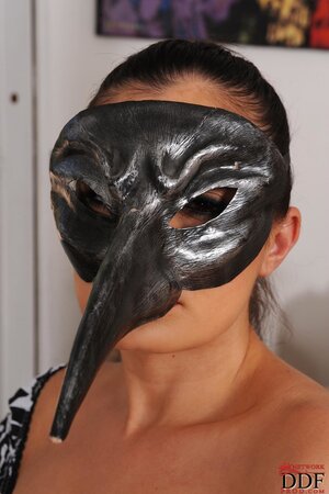 Sexy babes Aria Giovanni and Carmen Croft indulge in fingering