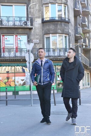 BDSM threesome dealing with an anal hungry bombshell here