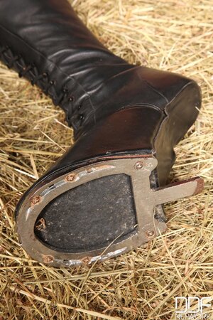 Annett the BDSM bitch is going to get off with this humiliation