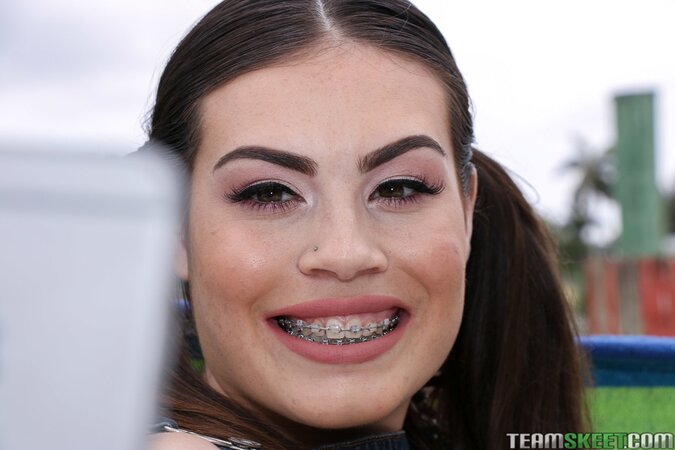 Veronica Vega looks incredible with her pussy all slick