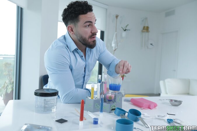 Binky Beaz has adorable glasses, a hot pussy, pure lust