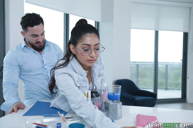 Binky Beaz has adorable glasses, a hot pussy, pure lust