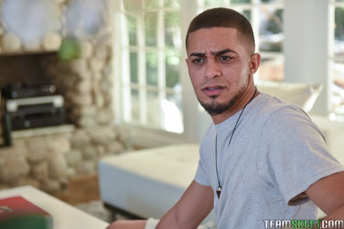 Daya Knight gets rammed by a kinky dude with passion