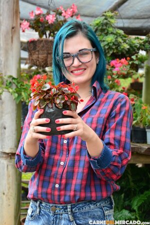 Hipster girl's fuck is so authentic it feels like you're there