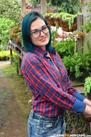 Hipster girl's fuck is so authentic it feels like you're there