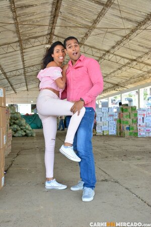 Yamile Duran exposes her own body and it's hot to see