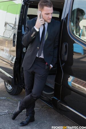 Czech girl with a damn fine body shares public, priceless moment