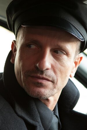 Driver thrusts deep into blonde Karina Grand in backseat