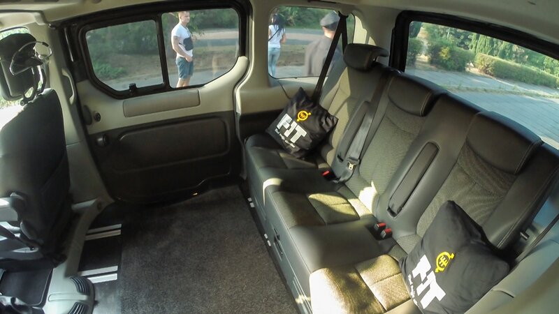 Nikky Sweet seduced into backseat bang and huge cumshot