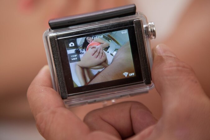 Francesca Di Caprio coaxes cum from Mugur after suck and fuck