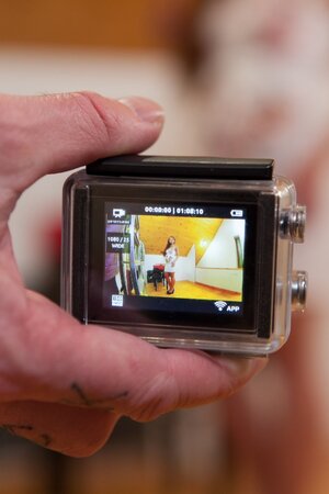 Blue-eyed Bella Scaris frees big tits for Luke Hotrod cumshot