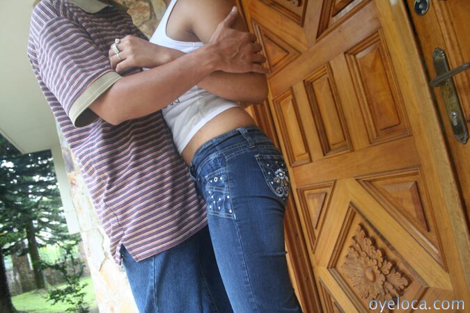 Busty Juliana Rodriguez bares big areolas for thick facial