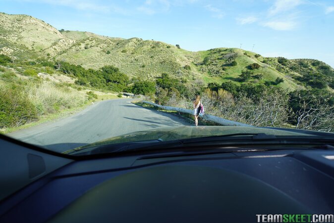 Teen sucking him dry with a desperate need for a facial