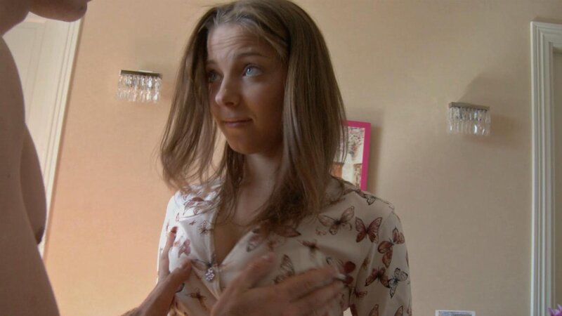 Lara Page has her wrists tied with rope and gets fucked until she squirts