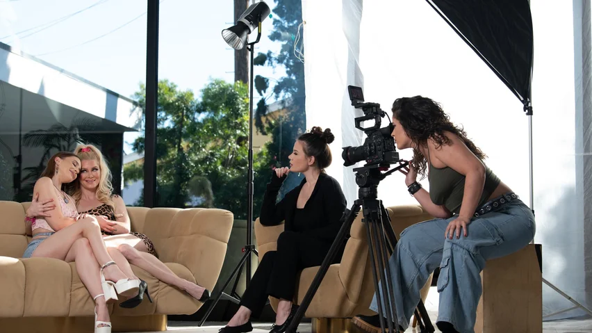 Four horny babes are having sex in the step family - SexVid.xxx