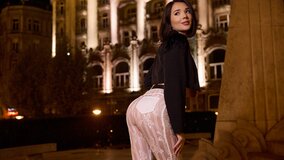 Petite beauty babe orgasms heavily while jumping on fat cock