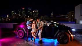 Attractive ho blonde craves double penetration with BBCs