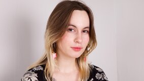 Thick blonde hottie with great curves rubs one out