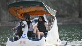 Horny couples bangs until pussy creampied after date